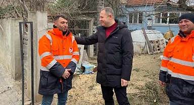 Kırklareli Belediye Başkanı Derya Bulut'tan Ağaç Budama Ekibine Ziyaret