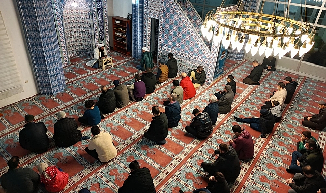 Kırklareli'deki Camilerde Miraç Kandili Coşkusu