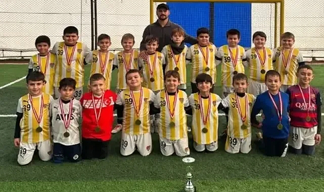 Saray Belediyesi Sömestr Kupası'nda Vizespor Şampiyon Oldu!