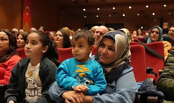 Yakup Çalık İçin "Büyüklere Müzikli Masal Anlatı" Etkinliği Edirne’de Düzenledi