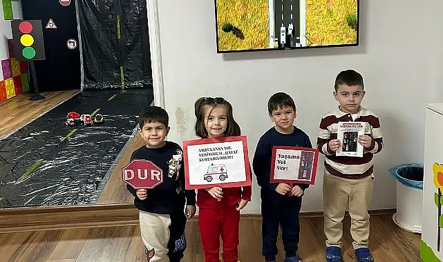 Babaeski'de Miniklere "Fermuar Sistemi ile Yaşama Yol Ver" Eğitimi