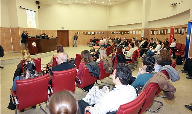 BAĞIMLILIKLA MÜCADELE UYGULAYICI EĞİTİMİNİ TAMAMLAYANLARA SERTİFİKALARI VERİLDİ