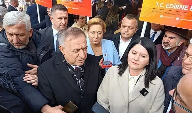 Edirne'de Berat Kandili Buluşması: Zeybek ve Vatandaşlar Bir Arada