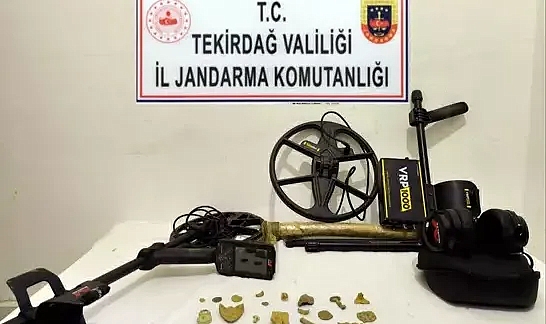 Evinde tarihi objeler bulunan şüpheli gözaltında