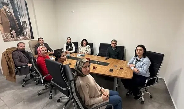 Kamu Hastaneleri Hizmetleri Başkanı Enes Güler Vize Devlet Hastanesini Ziyaret Etti