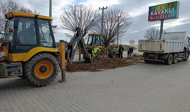Kavaklı'da Refüj Yenileme Çalışmaları Başladı