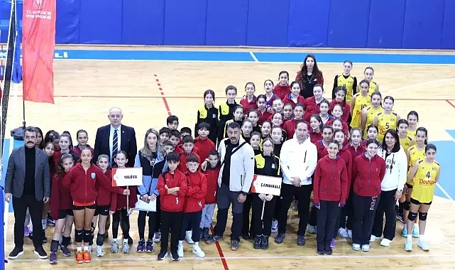 Kırklareli'de GSB Okul Sporları Voleybol Küçükler Bölge Finalleri Başladı!