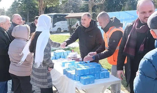 Berat Kandili'nde Kandil Simidi İkramı