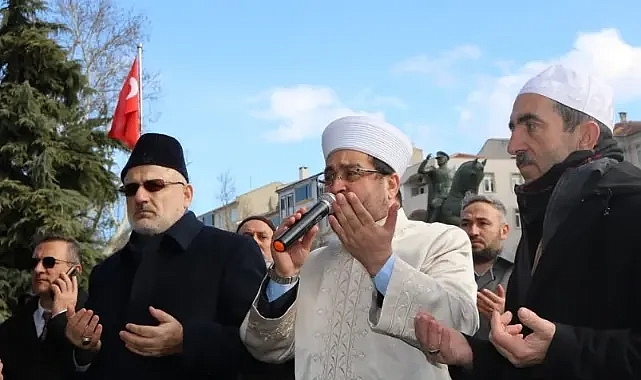 Kırklareli'nden 80 Kişilik Umre Kafilesi Yola Çıktı
