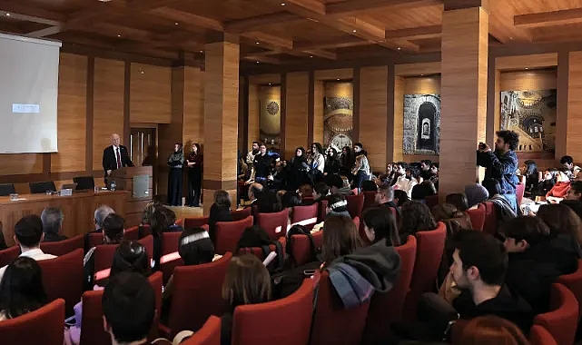 Mimarlık Öğrencilerinin Ödüllü Projeleri Sergilendi