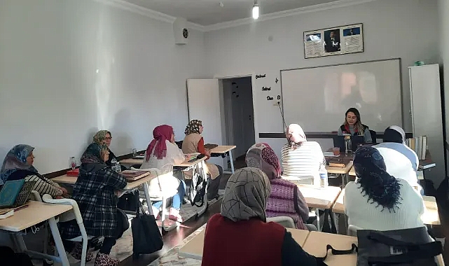 Vize'de Aile Eğitim Programı Kapsamında Bilinçlendirme Semineri Düzenlendi