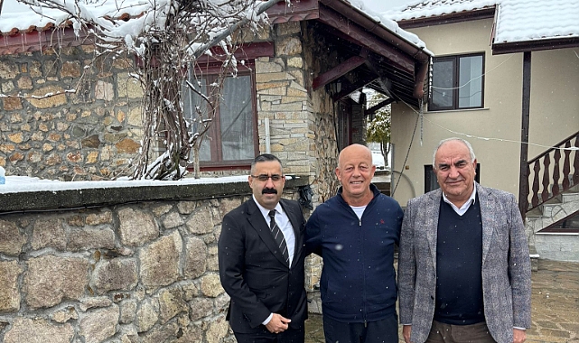 Zortul’dan Ev Hapsinde Bulunan Belediye Başkanına Destek Ziyareti