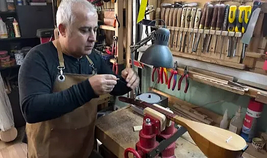 3 telli saz ustası, enstrümanı gelecek kuşaklara aktarmak için çırak bulamıyor