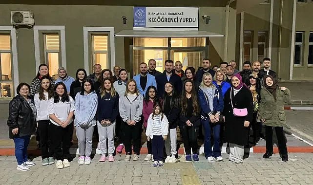 Babaeski Belediye Başkanı Dr. Fırat Yayla, KYK Kız Yurdu'nda Öğrencilerle Sahur Yaptı