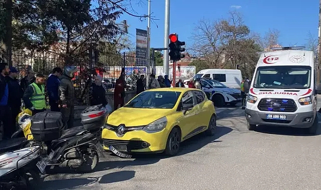 Çorlu'da otomobille çarpışan motosiklet sürücüsü yaralandı