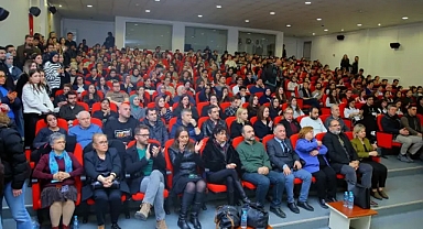 Doç. Dr. Cihat Yaycı ile "18 Mart Deniz Zaferi" Konferansı Büyük İlgi Gördü