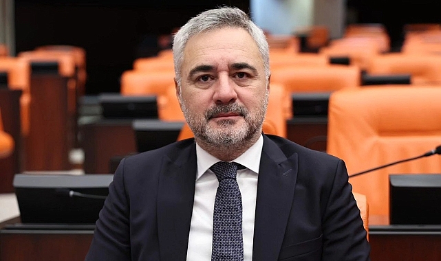 Kırklareli Milletvekili Sarıçam'dan; Sağlık Çalışanlarına Özel Kutlama