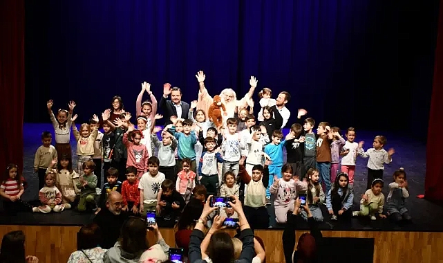 Lüleburgaz Amatör Tiyatro Festivali Sanatseverlerle Buluşmaya Devam Ediyor!