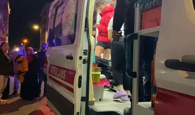 Tartıştığı erkek arkadaşını bıçakla yaraladı