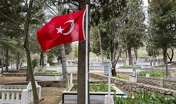 Vize Belediyesi’nden Ramazan Bayramı Öncesi Mezarlık Bakımı