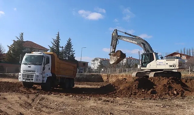 Vize'de Yeni Anaokulu İçin Temel Kazısı Başladı