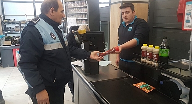 ZABITA MÜDÜRLÜĞÜ EKİPLERİMİZ İLÇEDEKİ KANTİNLER VE MARKETLERDE DENETİMLER GERÇEKLEŞTİRMEYE DEVAM EDİYOR