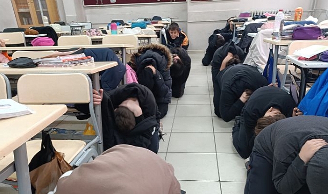 Çorlu Belediyesi Arama Kurtarma Ekibi`nden Hayat Kurtaran Eğitimler