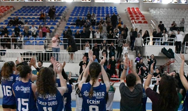 Çorlu`nun kızları şampiyon oldu