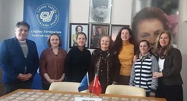 ÇYDD Kırklareli Şubesi'nden Çocuk İşçiliğine Tepki: "Çocuklar Üretime Değil, Eğitime Katılmalı!"