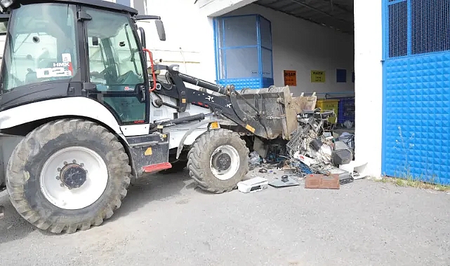 Edirne Belediyesi'nden Çevreye Duyarlı Hamle: 3 Ton Elektronik Atık Geri Dönüştürüldü