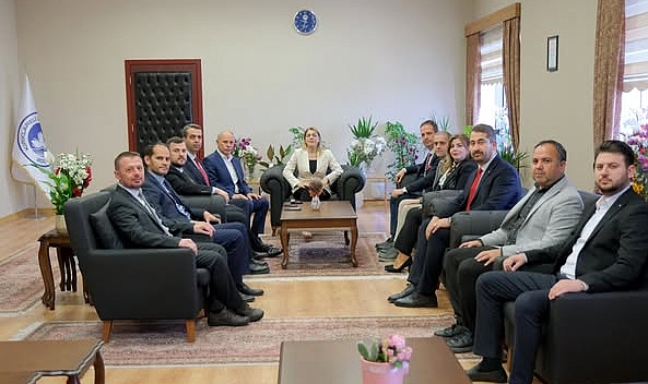 Eğitim-Bir-Sen Kırklareli Şubesinden Rektör Ak'a Hayırlı Olsun Ziyareti