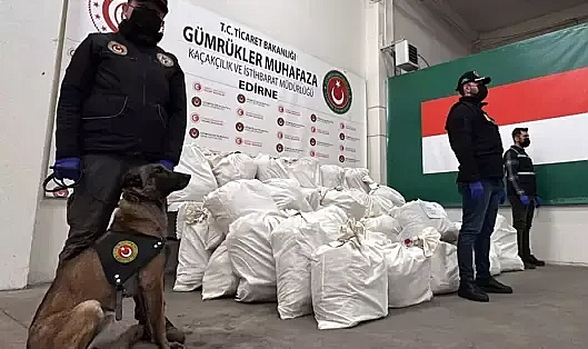 Kapıkule’de TIR’da 492 kilo uyuşturucu ele geçirildi
