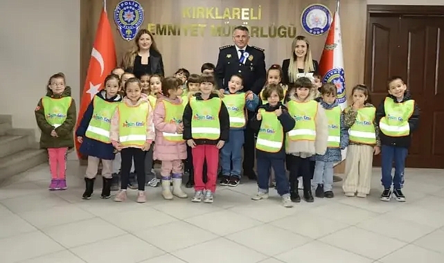 Kırklareli İl Emniyet Müdürlüğü, 10 Nisan Polis Haftası Etkinlikleri Kapsamında Çocukları Ağırladı