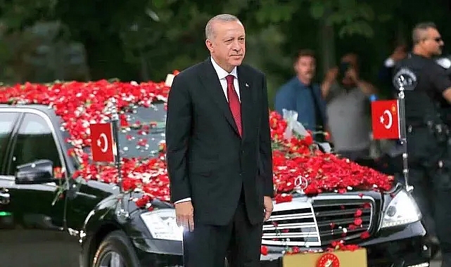 Sarıçam'dan Özgür Özel'e Tepki: "Milletin İradesine Saygı Gösterin"