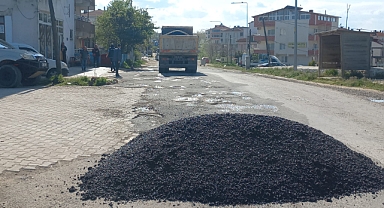 Kıyıköy'de Mezarlık Bölgesine Asfalt Hamlesi