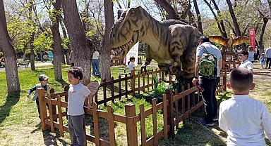 Lüleburgaz'da Uluslararası Çocuk Şenliği'nde çocuklar eğlendi