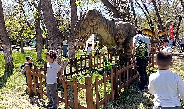 Lüleburgaz'da Uluslararası Çocuk Şenliği'nde çocuklar eğlendi