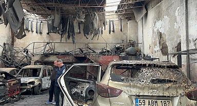 Tekirdağ'da tamirhane yangını; 6 otomobil kullanılamaz hale geldi