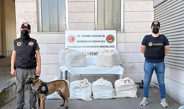 Kapıkule’de otobüsteki 87 kilo uyuşturucuyu Jeff buldu; 3 tutuklama