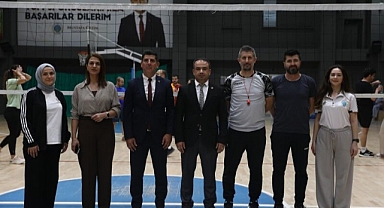 Voleybol Turnuvası Başladı