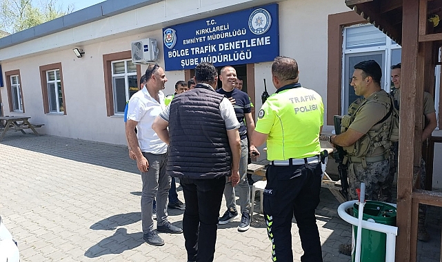 Başkan Derya Bulut’tan Bayram Mesaisi Yapan Trafik Polislerine Ziyaret!