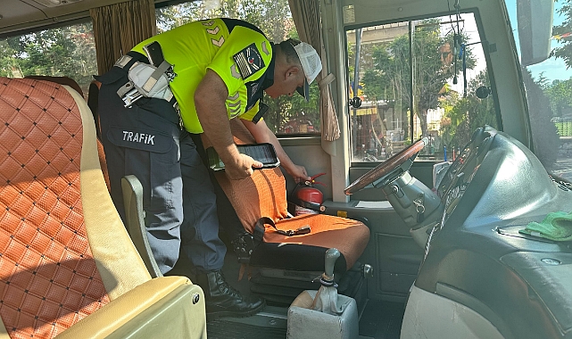 Kırklareli Jandarması Okul Servis Araçlarını Mercek Altına Aldı