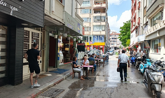 Kırklareli'nde Sıcak Hava Etkisini Artırıyor: Halk Serinlemek İçin Kafelerde Buluşuyor
