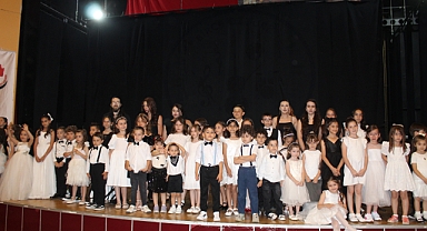 Minik Yeteneklerden Büyük Performans: Kırklareli'nde Sanat Dolu Akşam