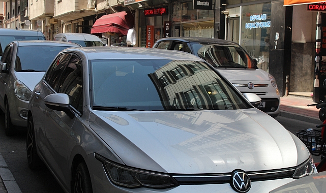 Aşırı Sıcaklar Artıyor: Araçlar Güneş Altında Tehlike Saçıyor