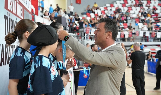 Çorlu, Türkiye Minikler Karate Şampiyonası'na Ev Sahipliği Yaptı
