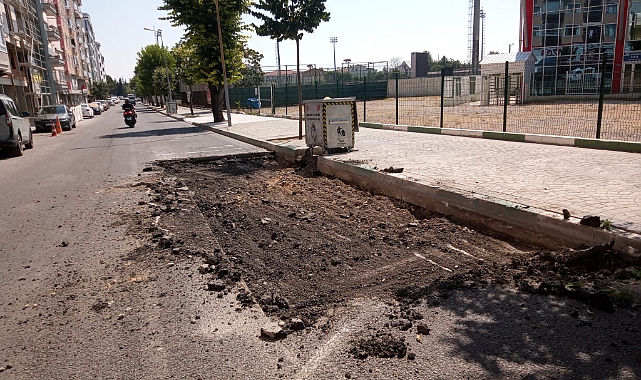 Kırklareli Belediyesi'nden Şehir Genelinde Yol Çalışması Atağı