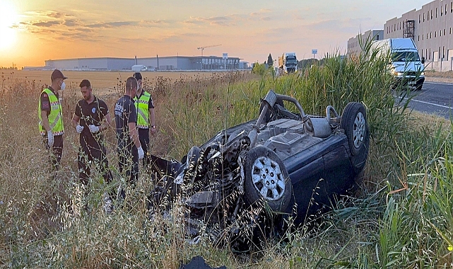 Tekirdağ’da otomobil menfeze çarparak takla attı: 2 ölü