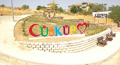 Üsküp'ün Girişine Renkli ve Işıklı "Üsküp" Yazısı Yerleştirildi