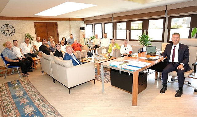 Başkan Sarıkurt, Milletvekili Yontar ve Göçmen Dernekleri Temsilcilerini Ağırladı